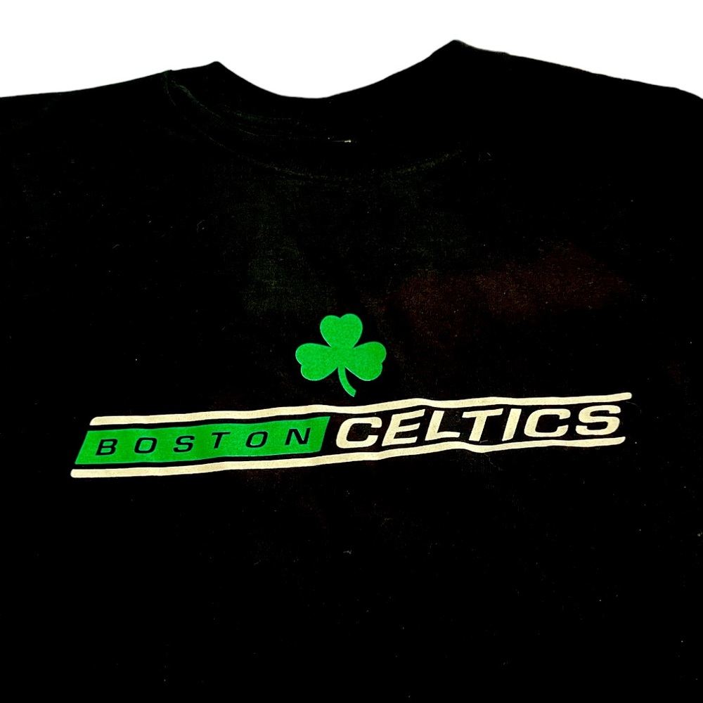 Boston Celtics T-shirt men’s large